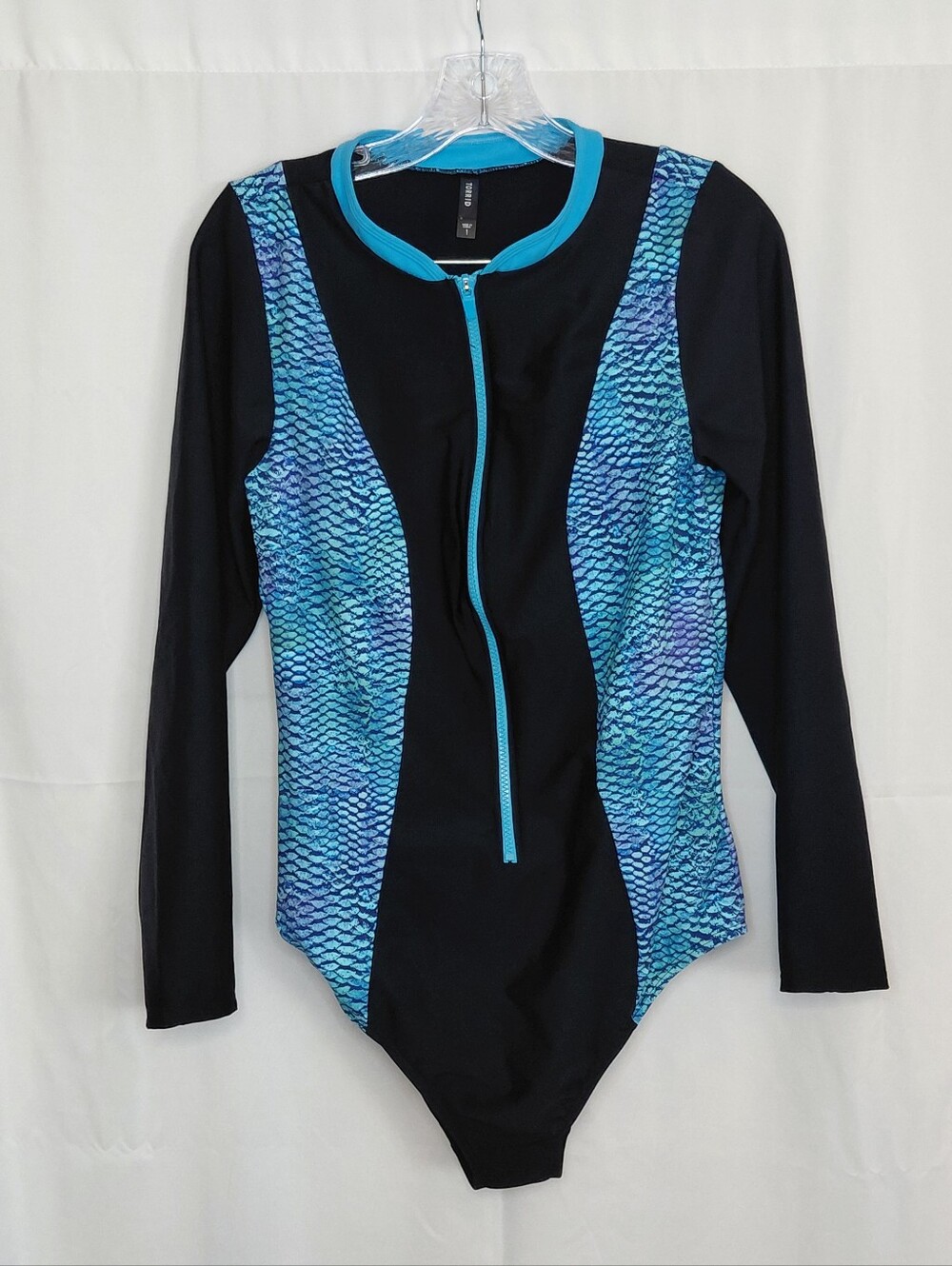 torrid 1x Like New Black One-Piece Swimsuit Rash Guard W/ Blue Teal Scale Panels